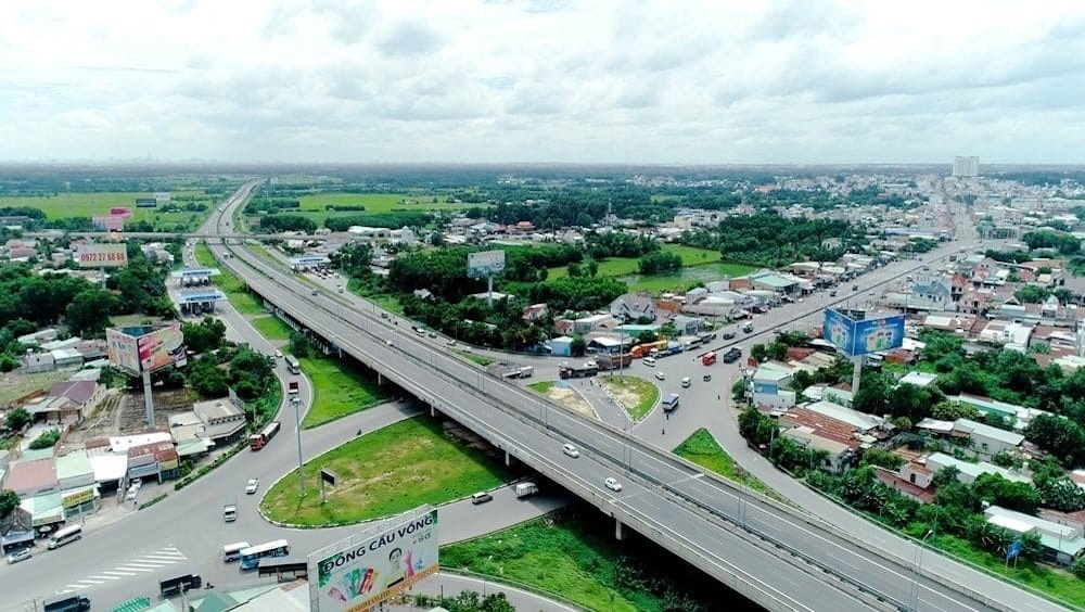 Đầu tư bất động sản gần cao tốc
