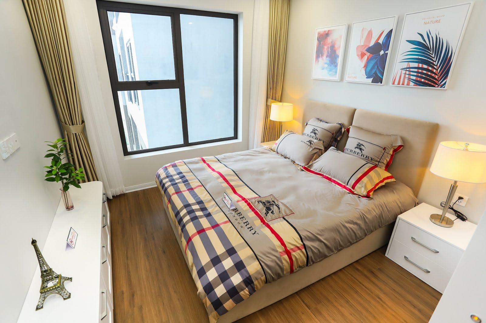 Nhà Mẫu Chung Cư Bình Minh Garden 93 Đức Giang