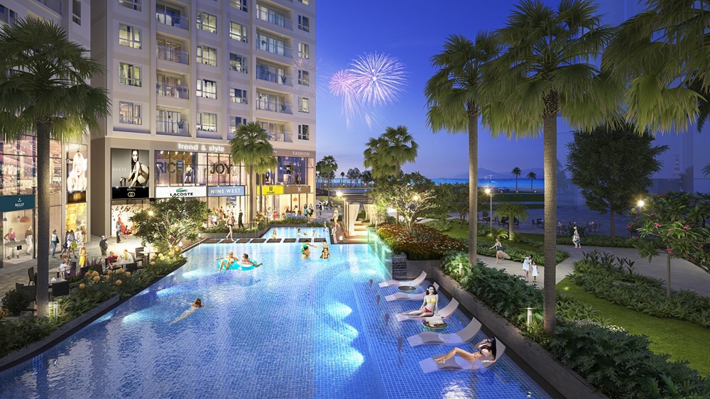 The Sapphire Mansions không chỉ hướng đến người lớn mà còn đặc biệt quan tâm đến không gian vui chơi dành cho trẻ nhỏ. Dự án được trang bị khu vui chơi trẻ em rộng rãi, bao gồm cả khu vực trong nhà và ngoài trời với nhiều trò chơi hấp dẫn như nhà bóng, cầu trượt, đu quay, nhà phao, sân bóng mini và rạp chiếu phim.Ngoài ra, cư dân còn có thể trải nghiệm mua sắm thuận tiện ngay trong khuôn viên dự án nhờ vào trung tâm thương mại hiện đại, nơi quy tụ các thương hiệu cao cấp, nhà hàng sang trọng cùng hệ thống cửa hàng tiện ích, đáp ứng đầy đủ nhu cầu sinh hoạt hàng ngày.
